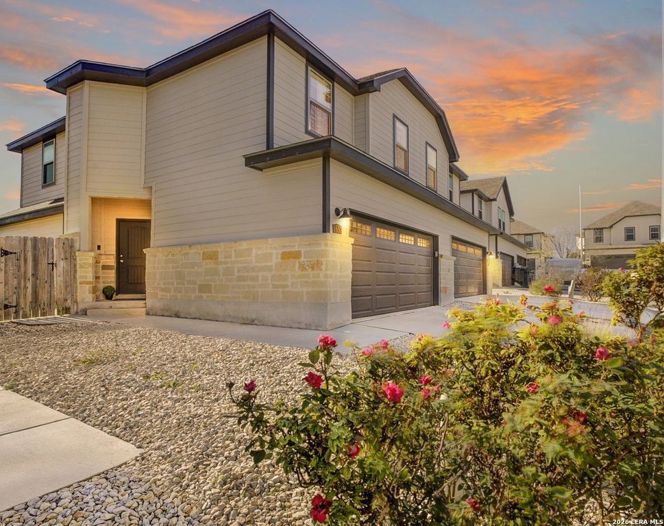 1657 Barrett Ave, New Braunfels, TX 78130