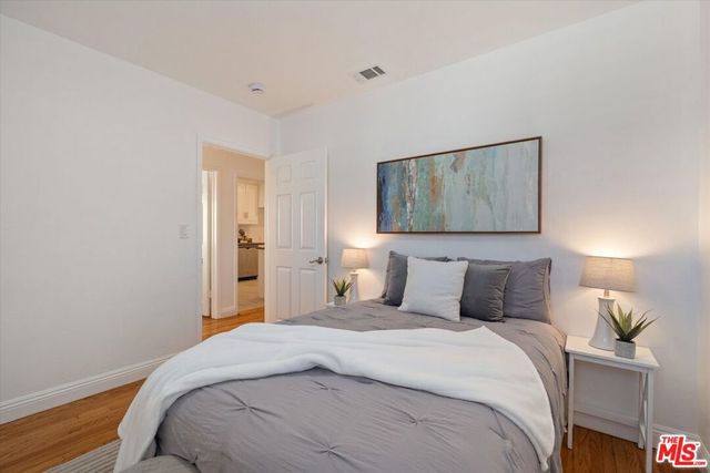 4215 W 58th Place, Los Angeles, CA 90043