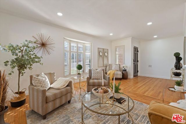 4215 W 58th Place, Los Angeles, CA 90043