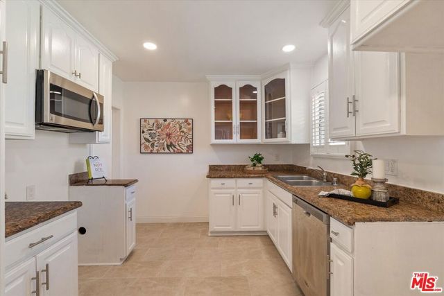 4215 W 58th Place, Los Angeles, CA 90043