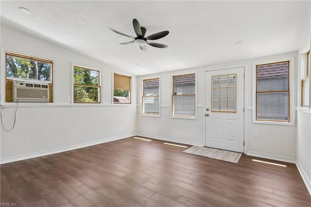 8 Pasadena CT, Hampton, VA 23666