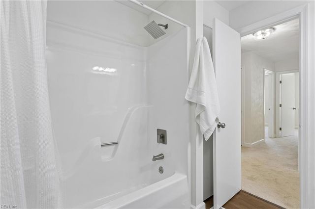 8 Pasadena CT, Hampton, VA 23666