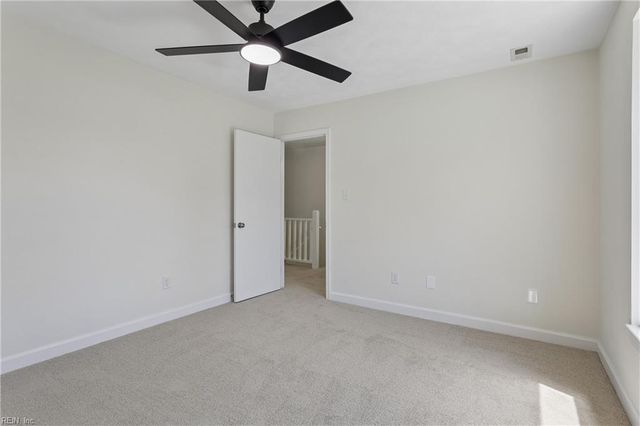 8 Pasadena CT, Hampton, VA 23666