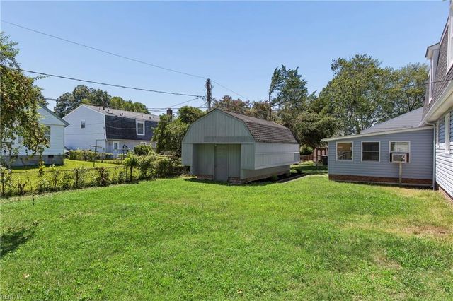 8 Pasadena CT, Hampton, VA 23666
