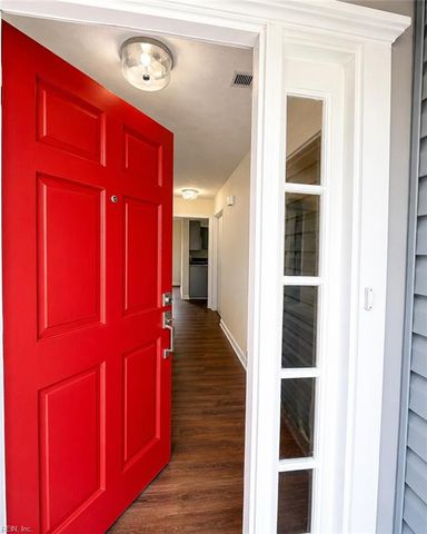 8 Pasadena CT, Hampton, VA 23666