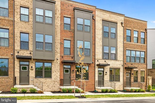 828 WATTS ST, Baltimore, MD 21217