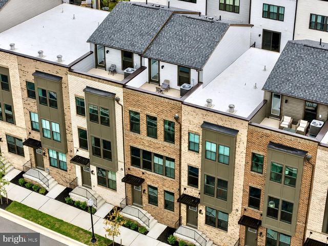 828 WATTS ST, Baltimore, MD 21217