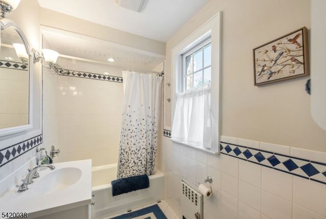 3 Ashburn Pl, Fair Lawn Boro, NJ 07410