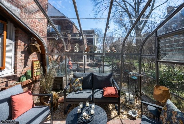 3 Ashburn Pl, Fair Lawn Boro, NJ 07410