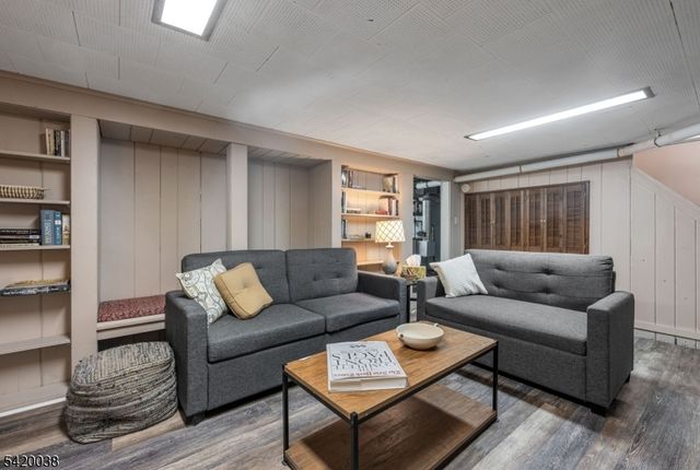 3 Ashburn Pl, Fair Lawn Boro, NJ 07410