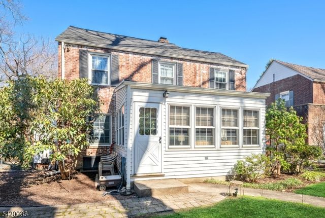 3 Ashburn Pl, Fair Lawn Boro, NJ 07410