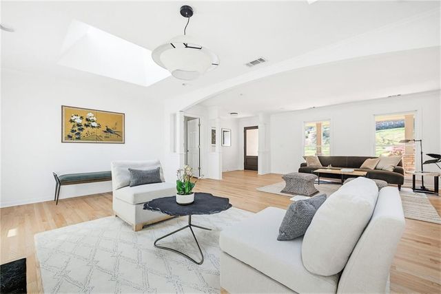 2376 Lively Trail NE, Atlanta, GA 30345