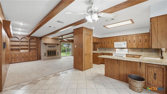1314 Canary Lane, Seguin, TX 78155