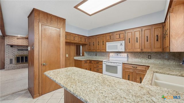 1314 Canary Lane, Seguin, TX 78155