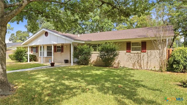 1314 Canary Lane, Seguin, TX 78155