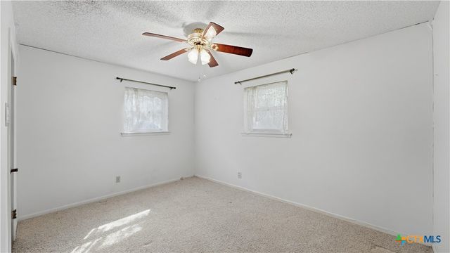 1314 Canary Lane, Seguin, TX 78155