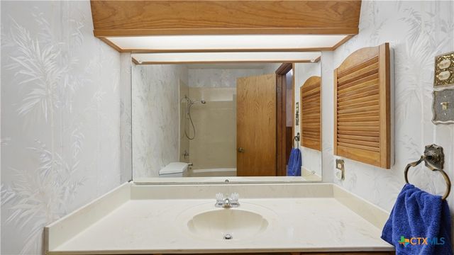 1314 Canary Lane, Seguin, TX 78155