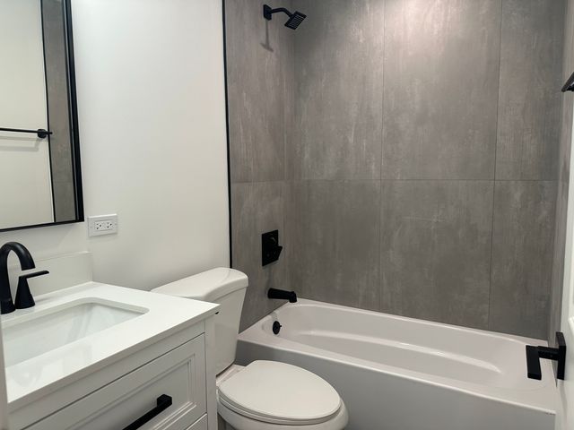 8232 Niles Center Road 202, Skokie, IL 60077