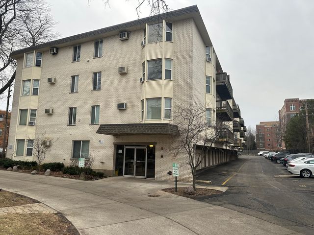 8232 Niles Center Road 202, Skokie, IL 60077