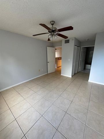 4808 N State Road 7 204, Pompano Beach, FL 33073