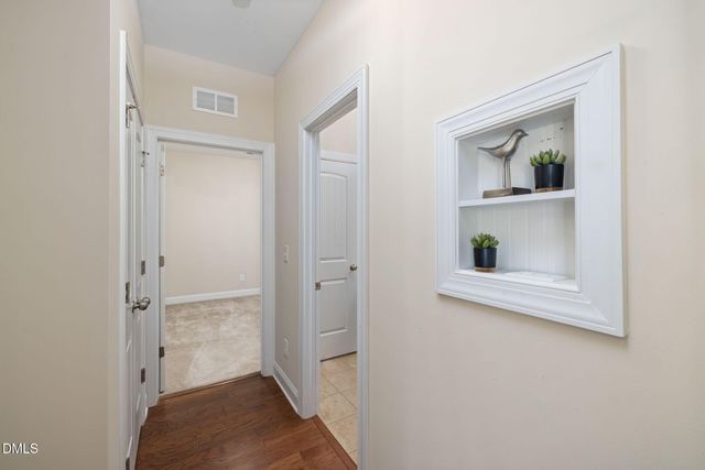 108 Lady'S Mantle Lane, Holly Springs, NC 27540