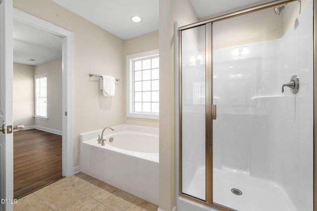 108 Lady'S Mantle Lane, Holly Springs, NC 27540