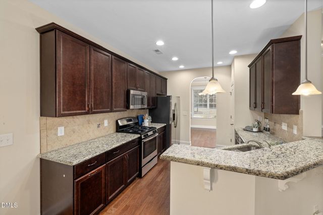 108 Lady'S Mantle Lane, Holly Springs, NC 27540