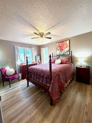 4330 W MAIN, Rapid City, SD 57702