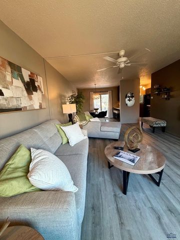 4330 W MAIN, Rapid City, SD 57702