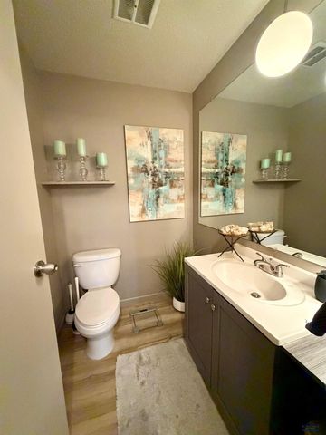 4330 W MAIN, Rapid City, SD 57702