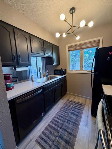 4330 W MAIN, Rapid City, SD 57702