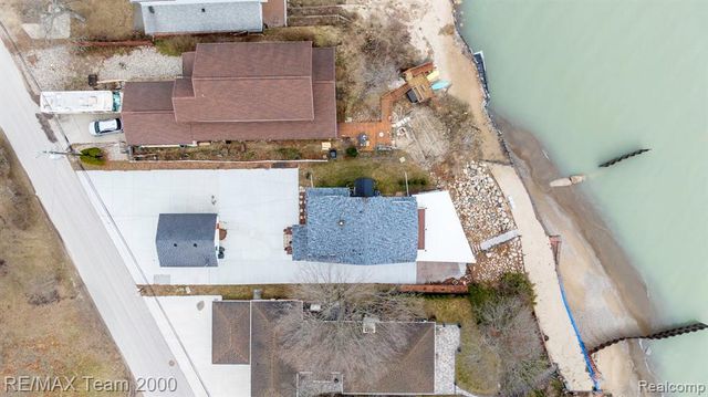 7745 Lakeview Drive, Lexington, MI 48450