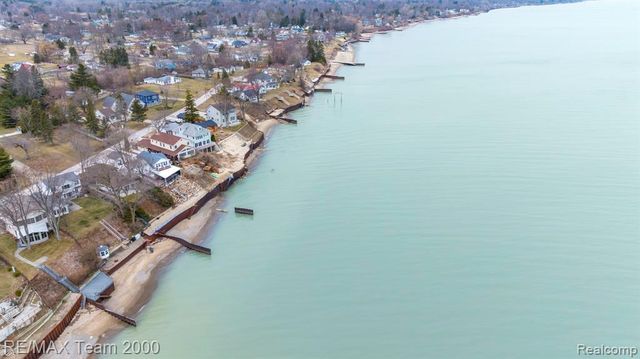 7745 Lakeview Drive, Lexington, MI 48450