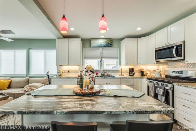 7745 Lakeview Drive, Lexington, MI 48450