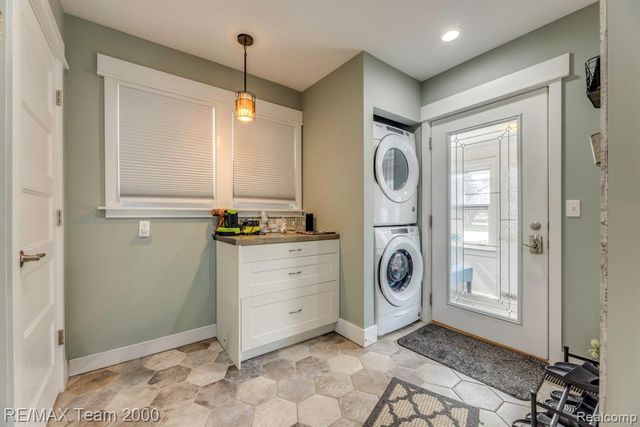 7745 Lakeview Drive, Lexington, MI 48450