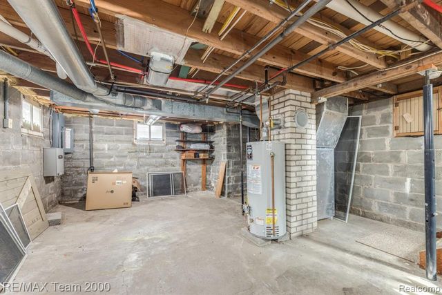 7745 Lakeview Drive, Lexington, MI 48450