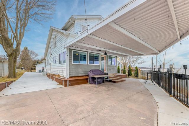 7745 Lakeview Drive, Lexington, MI 48450
