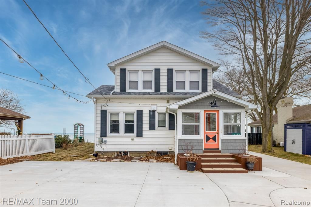 7745 Lakeview Drive, Lexington, MI 48450