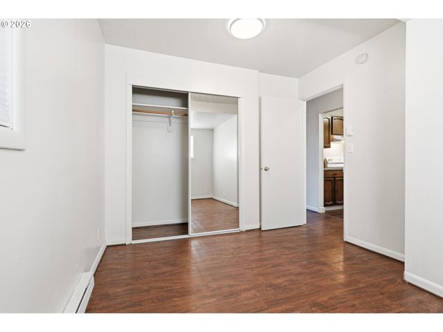 7620 Se CRYSTAL SPRINGS Blvd, Portland, OR 97206