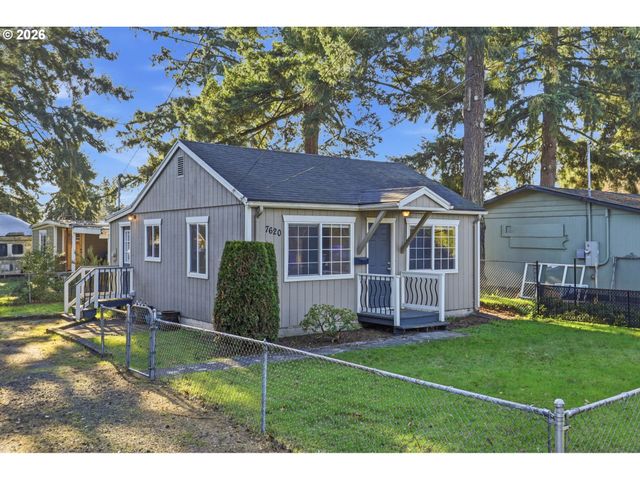 7620 Se CRYSTAL SPRINGS Blvd, Portland, OR 97206