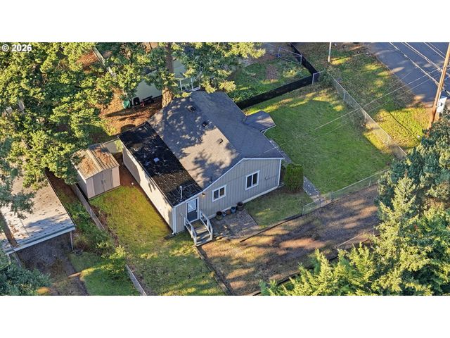 7620 Se CRYSTAL SPRINGS Blvd, Portland, OR 97206