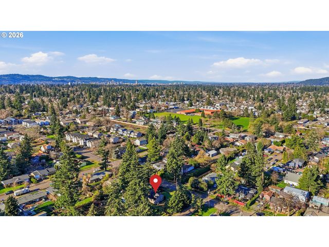 7620 Se CRYSTAL SPRINGS Blvd, Portland, OR 97206