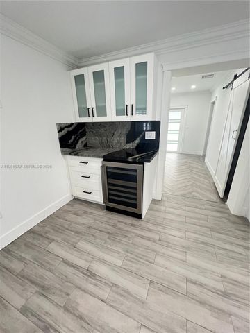 140 Pocatella St 140, Miami Springs, FL 33166