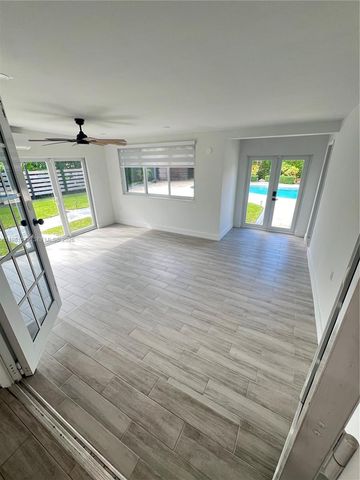 140 Pocatella St 140, Miami Springs, FL 33166