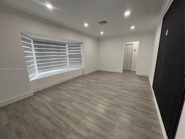 140 Pocatella St 140, Miami Springs, FL 33166