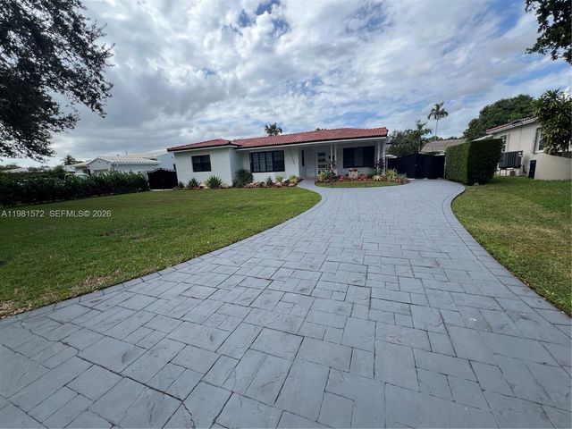 140 Pocatella St 140, Miami Springs, FL 33166