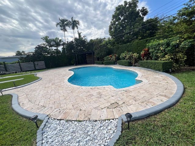 140 Pocatella St 140, Miami Springs, FL 33166