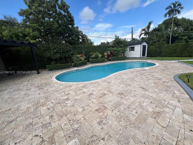 140 Pocatella St 140, Miami Springs, FL 33166