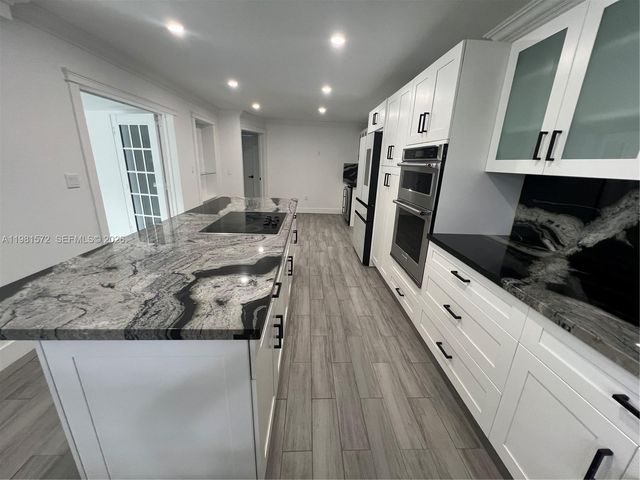 140 Pocatella St 140, Miami Springs, FL 33166