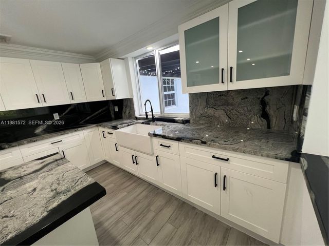 140 Pocatella St 140, Miami Springs, FL 33166